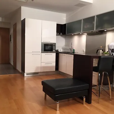 Apartment Tornimae 7 *
